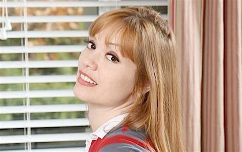alayna dior alexis capri site www.peekvids.com